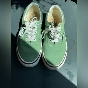 Green lace up vans, great condition